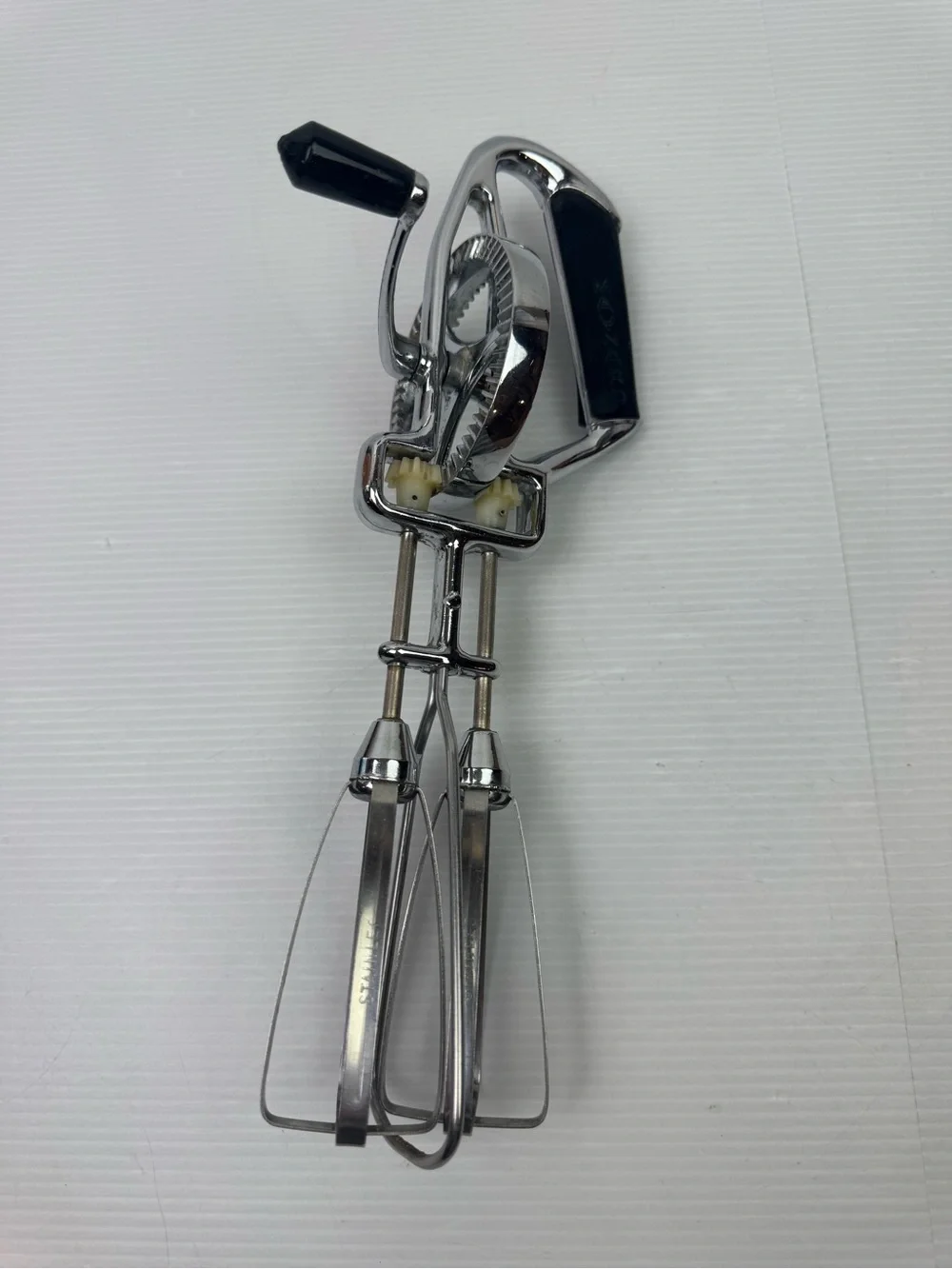 Vintage Maynard 456 Manual Rotary Egg Beater Hand Mixer 1950’s 1960’s Stainless